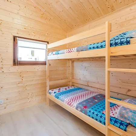 Деревянный коттедж Pirat Гонски