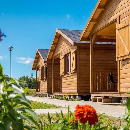 Pirat Деревянный коттедж