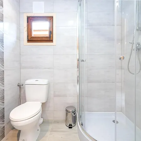 Pirat Деревянный коттедж Гонски